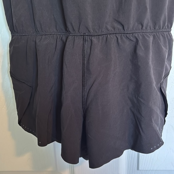 Lululemon women’s black sleeveless romper size 2 - Picture 4 of 10
